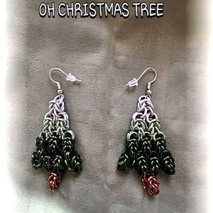 Lightweight Christmas 🎄 Tree earrings (E03)